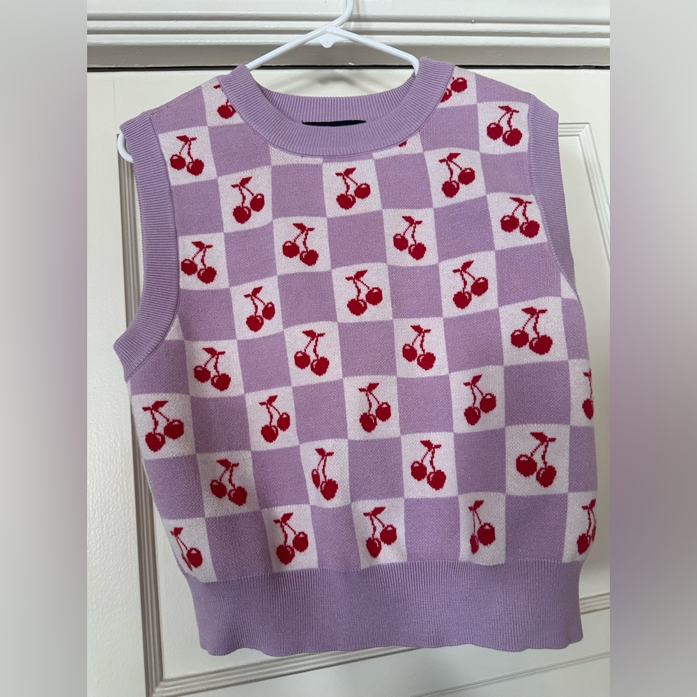 Forever 21 cherry print sweater vest